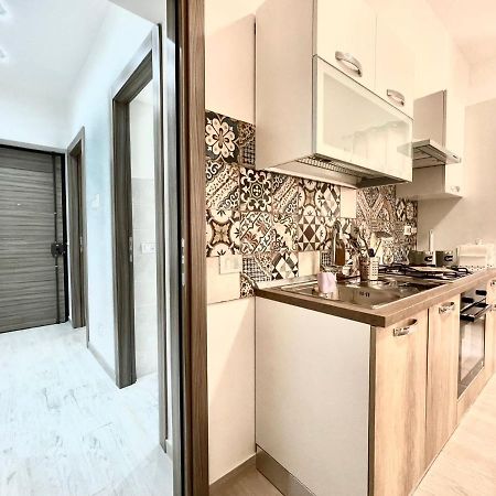 MD Apartment Luxury Bahlara Palermo Bagian luar foto